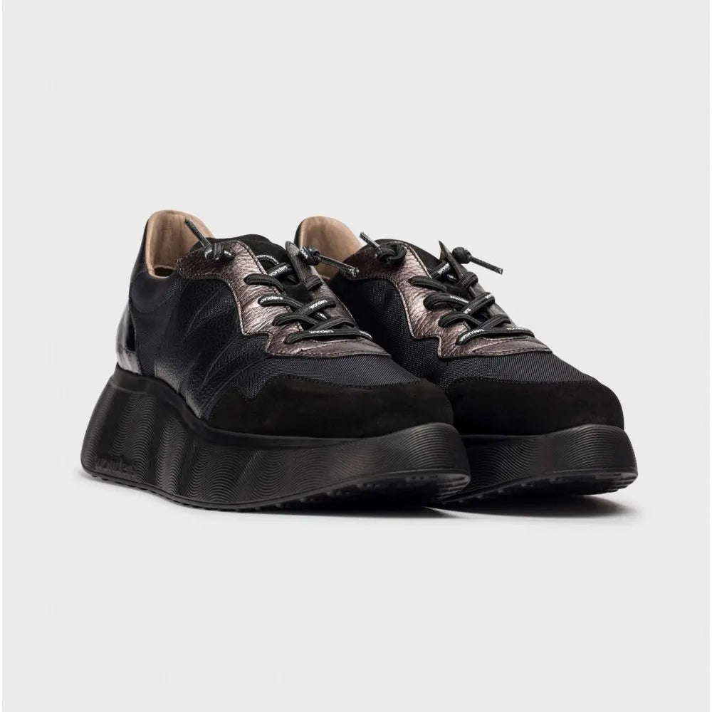Wonders Roma 31 Black Leather & Textile Platform Sneakers