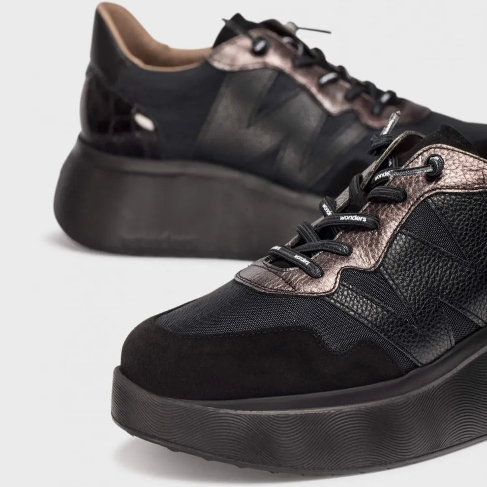Wonders Roma 31 Black Leather & Textile Platform Sneakers