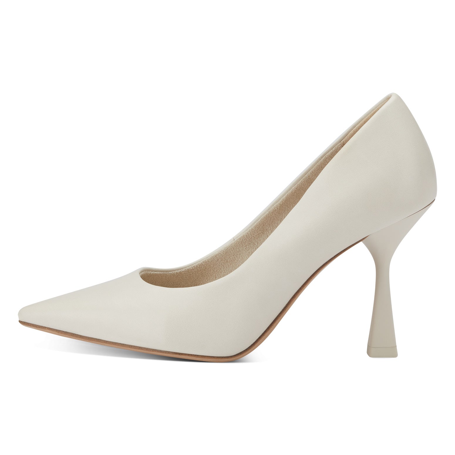 Statement-Making Pointed Toe Heels in Cream