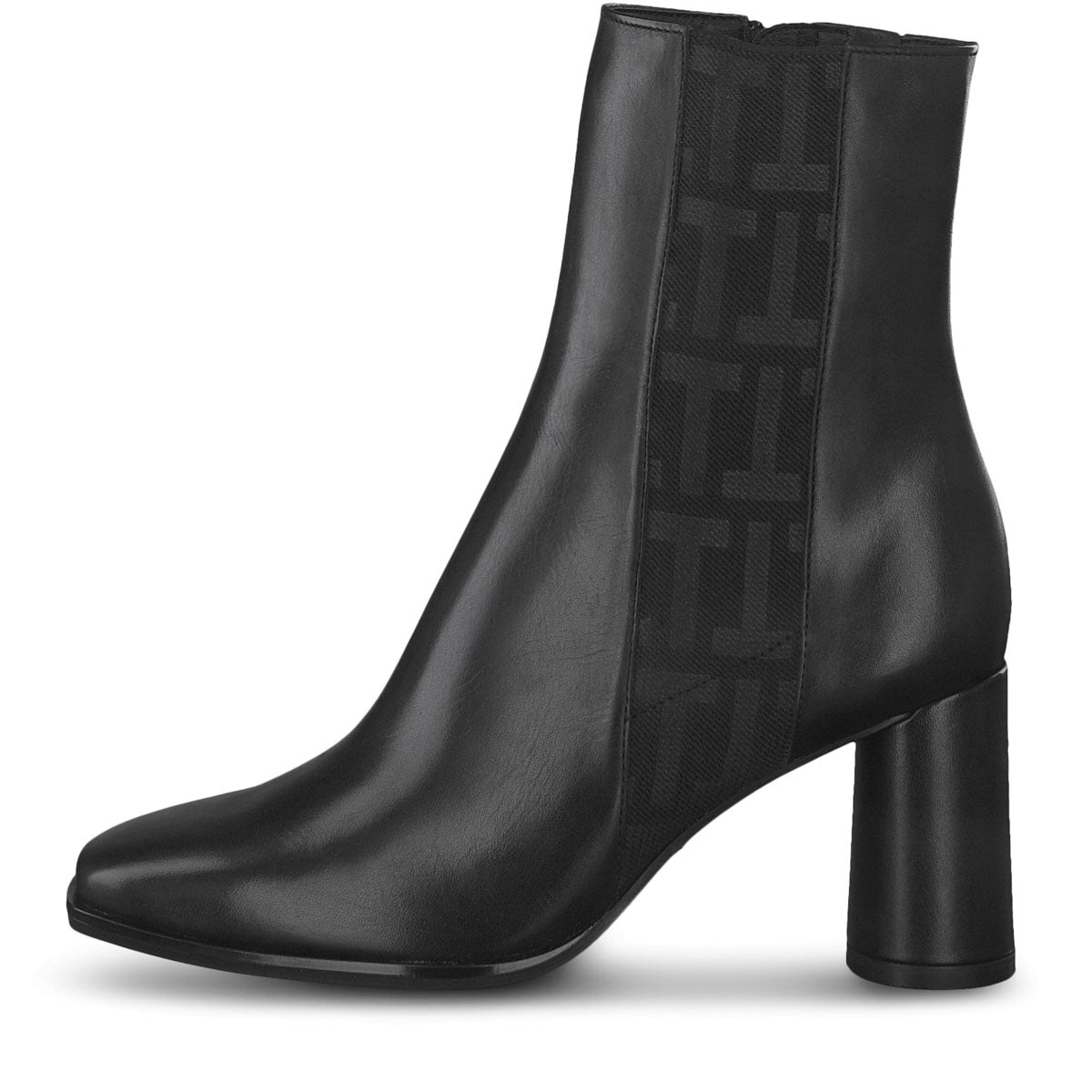 Frontal view of the pair of Tamaris Ankle Boots.