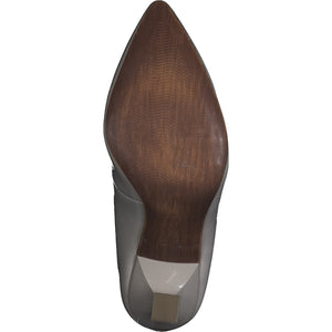 Glamorous Pointed Toe Court Shoe in Powder Patent