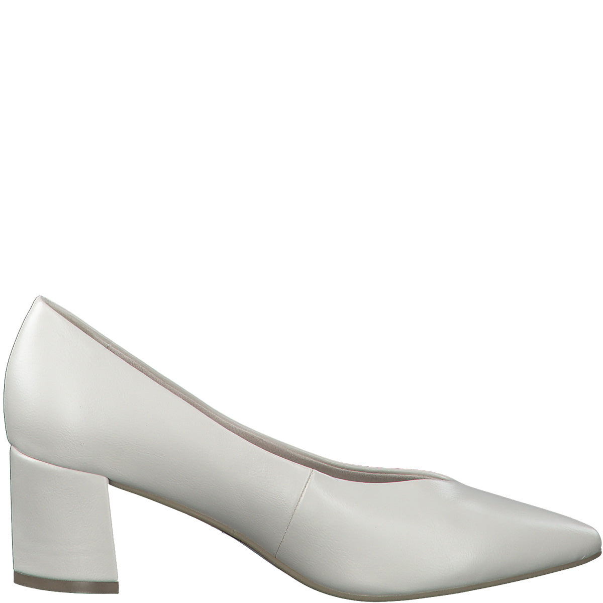 Fancy Smooth Pumps in Cream