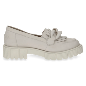 Chic and Feminine Summer Loafers for Your Summer Wardrobe