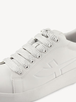 Flat White Lace-Up Runner